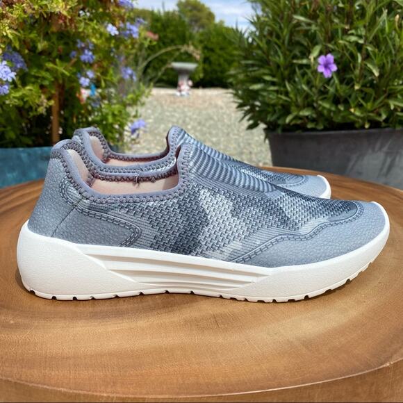 Psudo Shoes - PSUDO Womens Sport Slip On Grey Camouflage Sneakers Size 6
